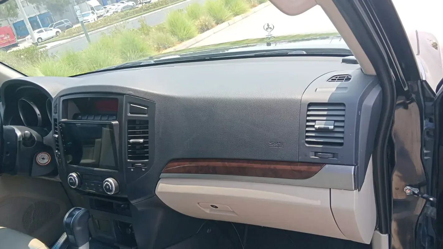 Mitsubishi Pajero 3.5 AT (189 حصان) - 11