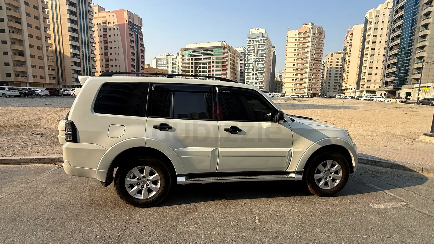 Mitsubishi Pajero 3.5 AT (189 حصان) - 5