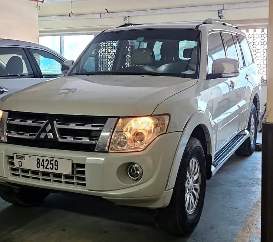 Mitsubishi Pajero 3.5 AT (189 hp) - 10