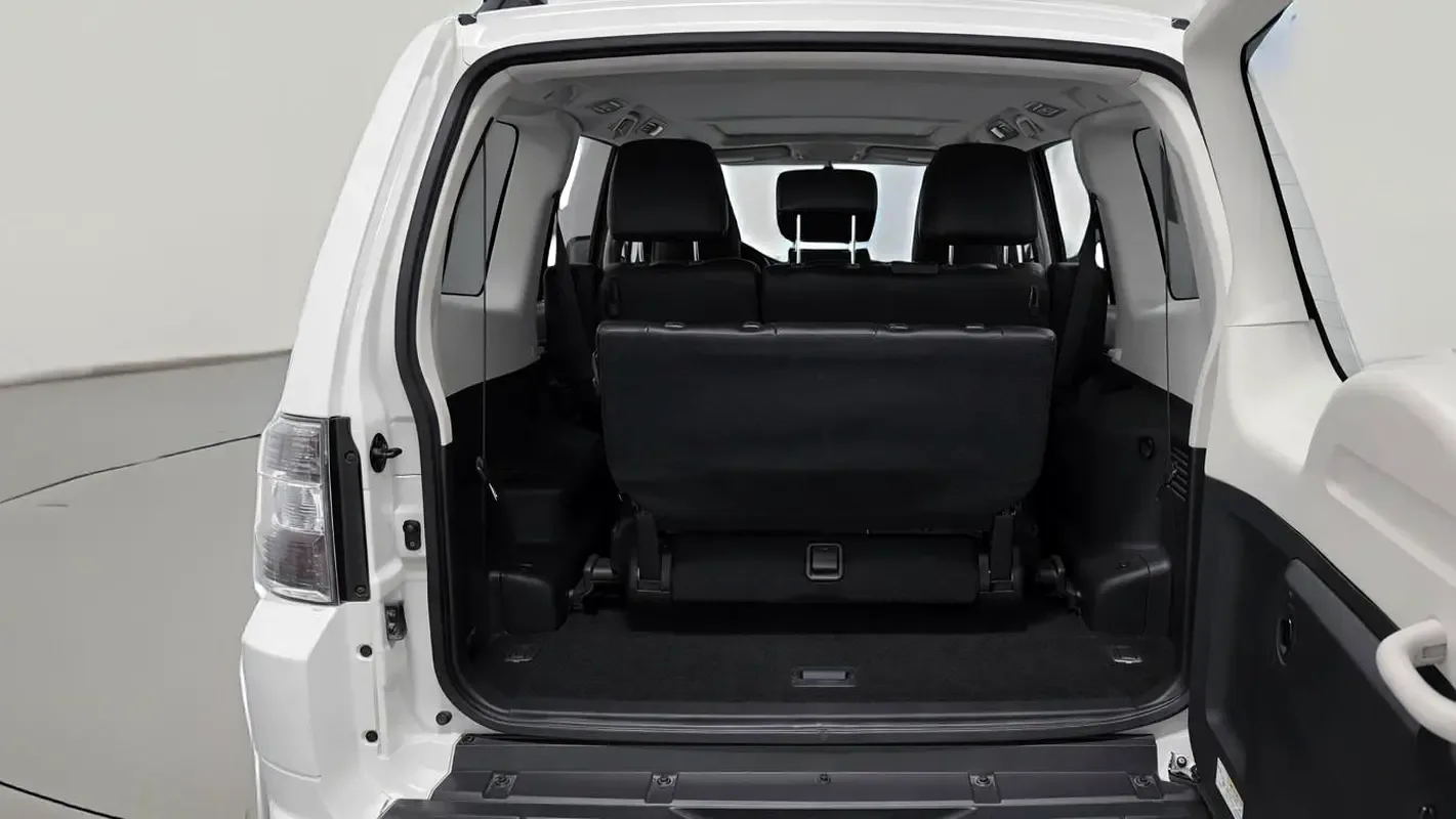 Mitsubishi Pajero 3.5 AT (189 hp) - 10