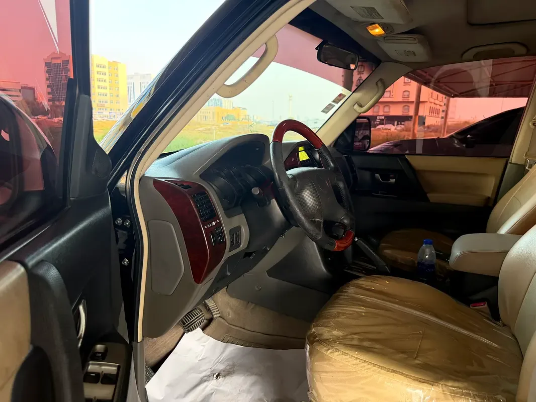 Mitsubishi Pajero 3.5 AT (202 hp) - 4