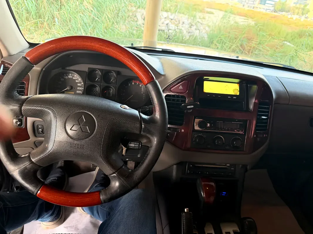 Mitsubishi Pajero 3.5 AT (202 hp) - 7