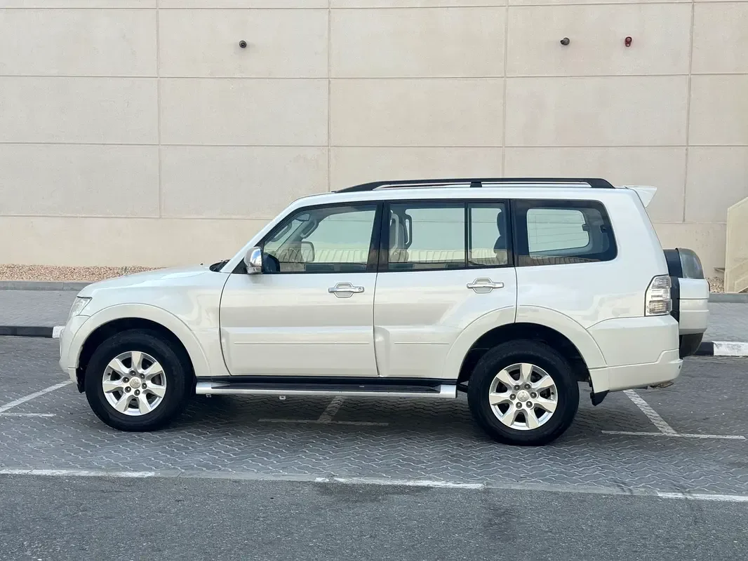 Mitsubishi Pajero 3.5 AT 4WD (189 حصان) - 2