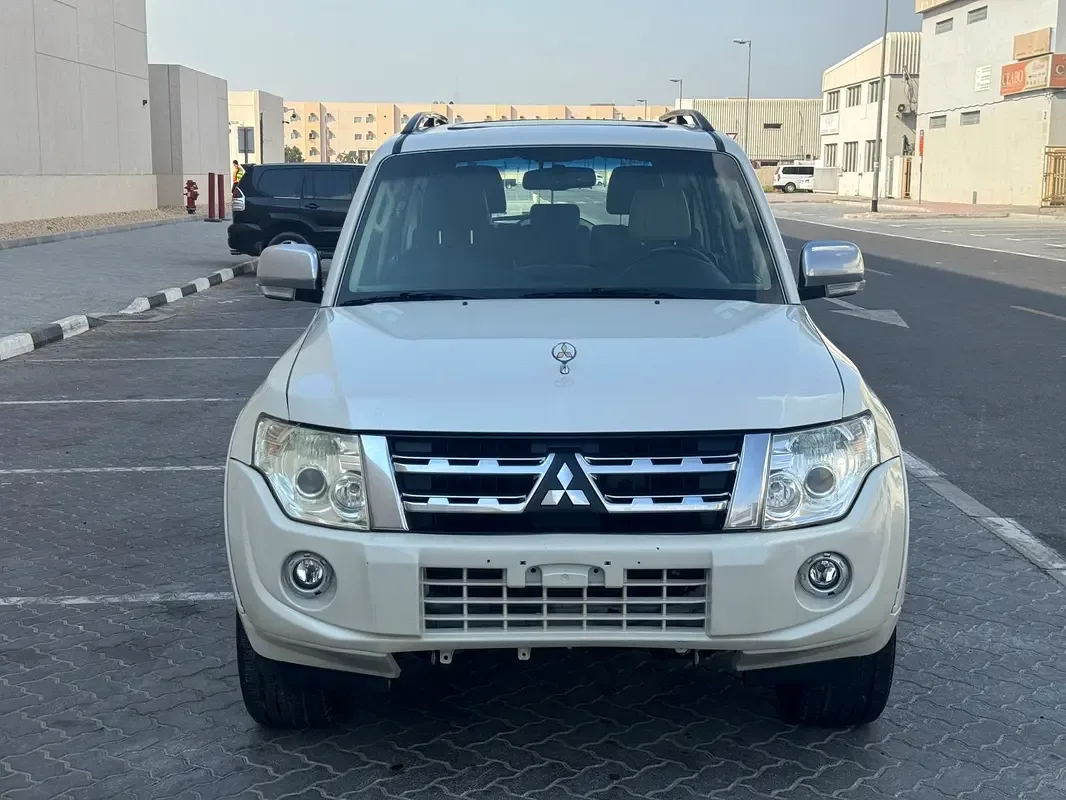 Mitsubishi Pajero 3.5 AT 4WD (189 hp)