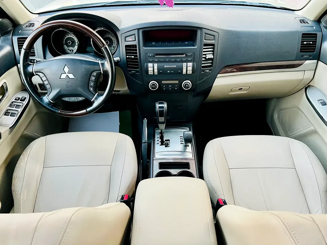 Mitsubishi Pajero 3.5 AT 4WD (189 حصان) - 10