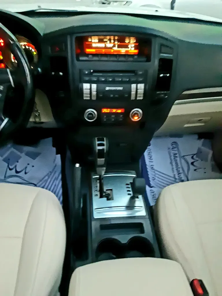 Mitsubishi Pajero 3.5 AT 4WD (189 hp) - 9