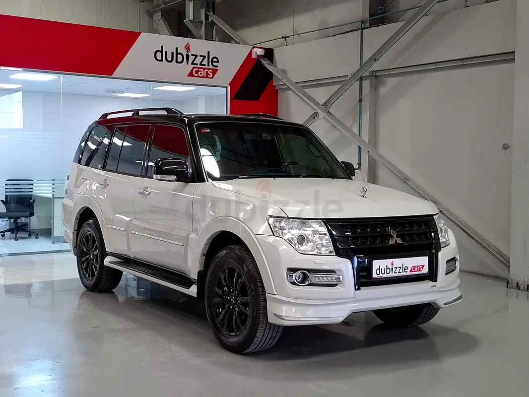 Mitsubishi Pajero 3.8 AT (243 hp)