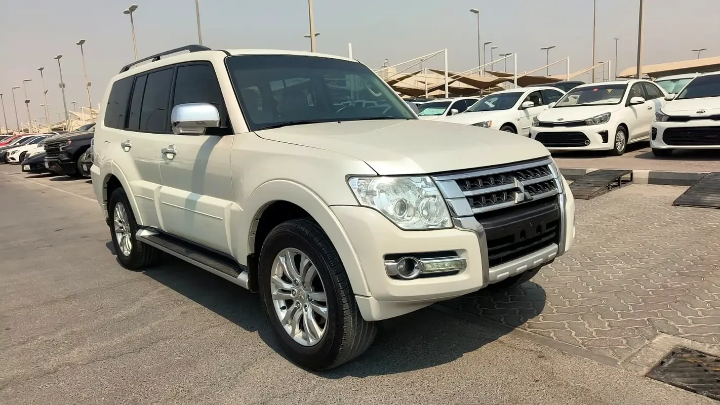Mitsubishi Pajero 3.8 AT (243 حصان) - 2