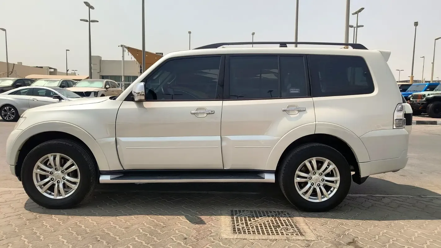 Mitsubishi Pajero 3.8 AT (243 حصان) - 7
