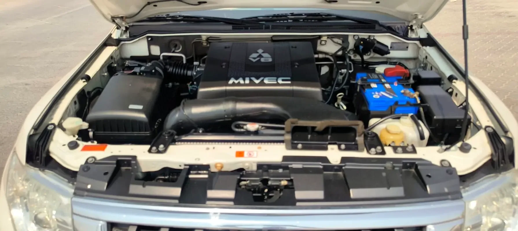Mitsubishi Pajero 3.8 AT (243 حصان) - 19