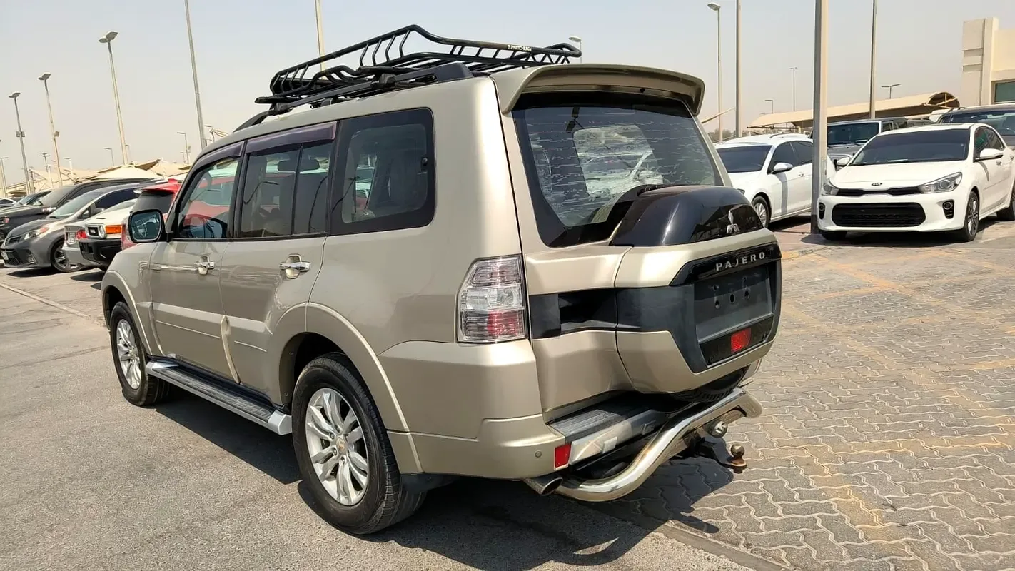 Mitsubishi Pajero 3.8 AT (243 hp) - 4