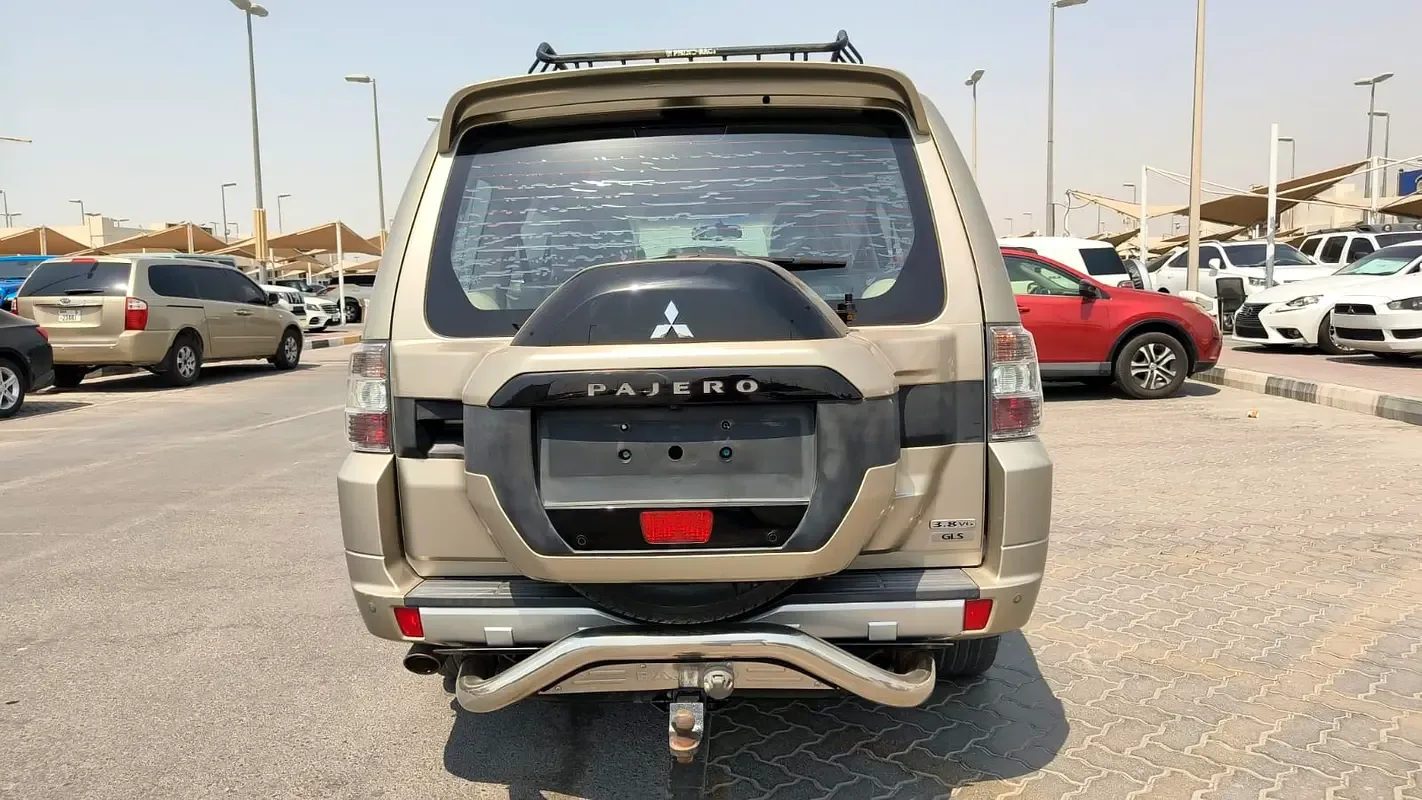 Mitsubishi Pajero 3.8 AT (243 hp) - 8