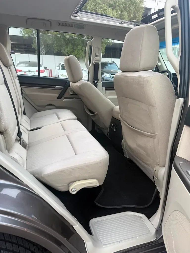 Mitsubishi Pajero 3.8 AT (243 حصان) - 13