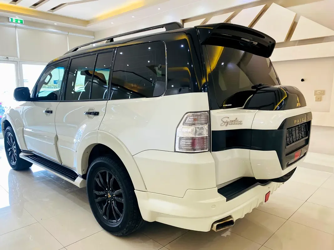 Mitsubishi Pajero 3.8 AT (243 حصان) - 8