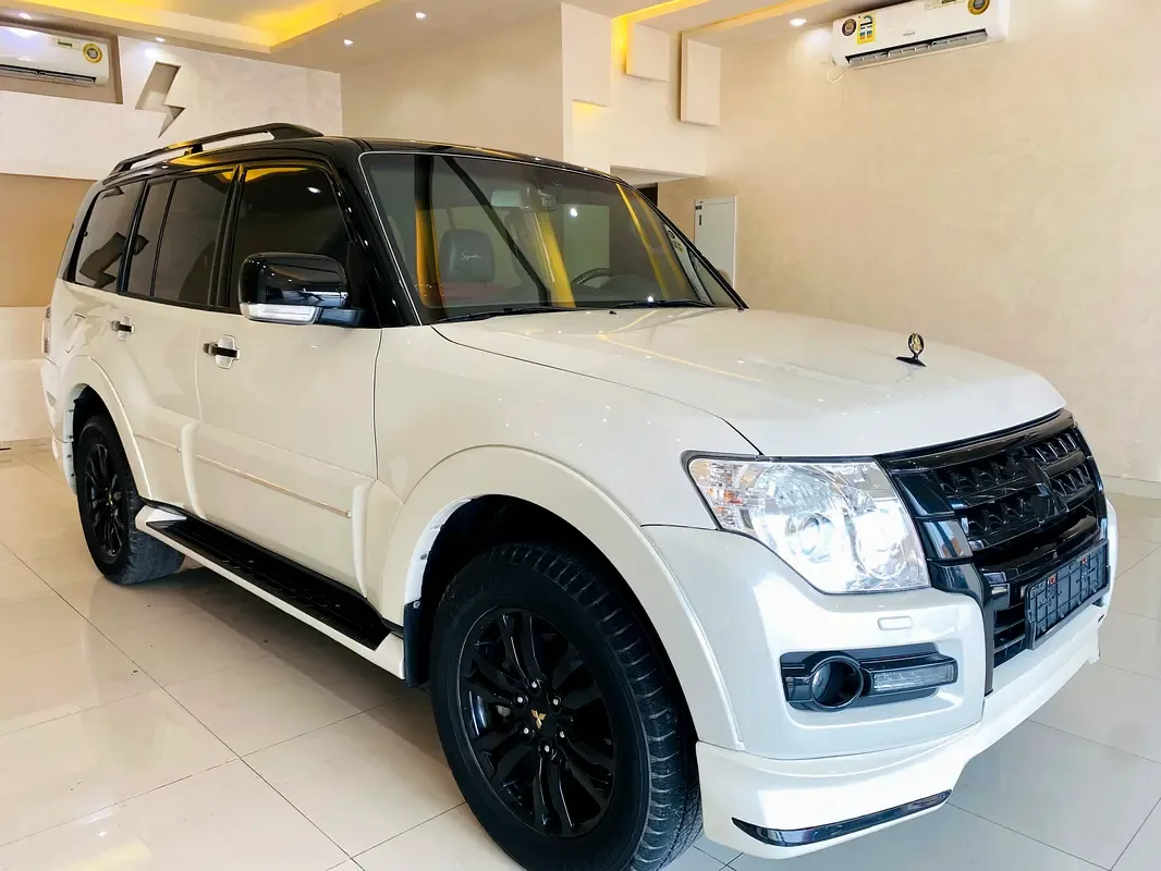 Mitsubishi Pajero 3.8 AT (243 حصان) - 19