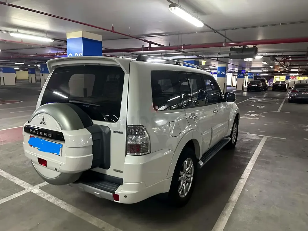 Mitsubishi Pajero 3.8 AT (243 حصان) - 4