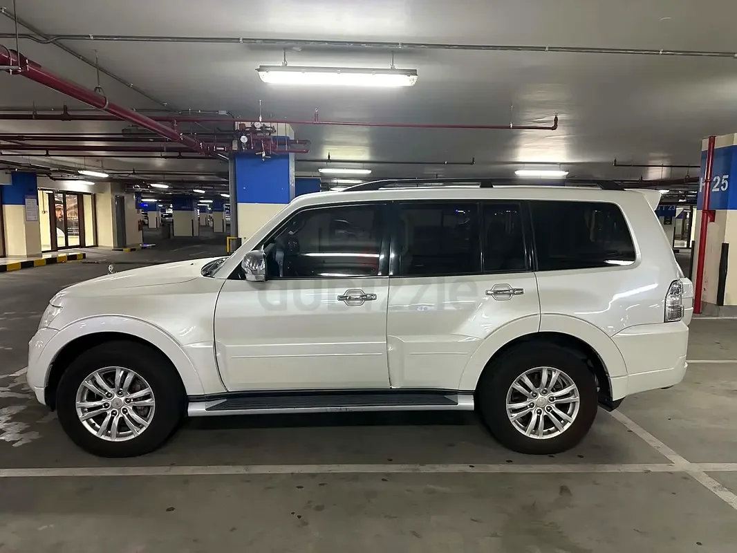 Mitsubishi Pajero 3.8 AT (243 حصان) - 8