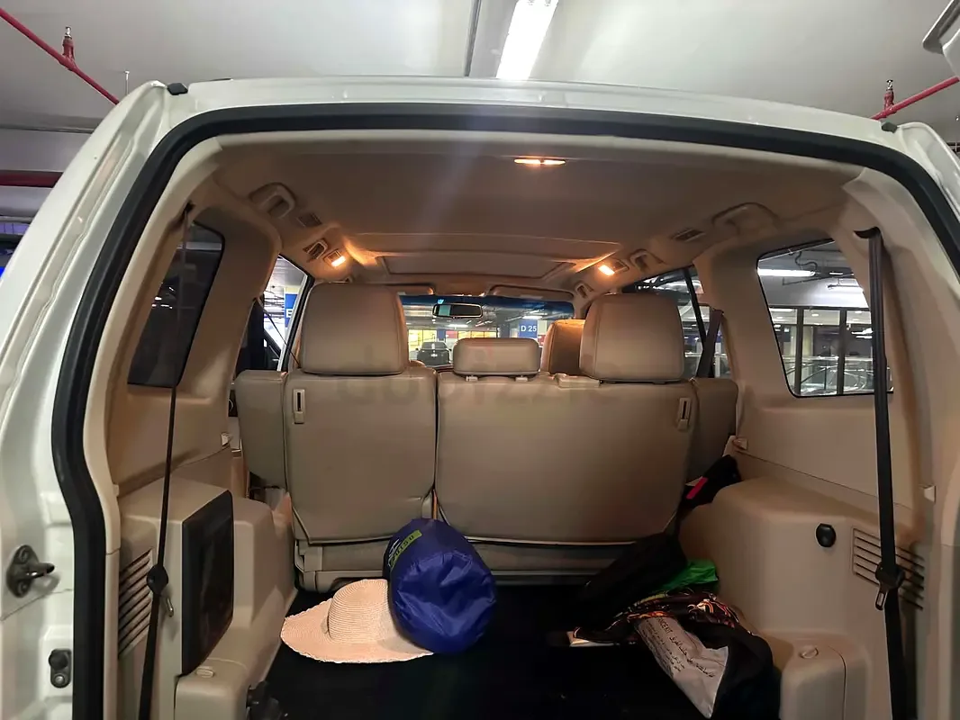 Mitsubishi Pajero 3.8 AT (243 حصان) - 14