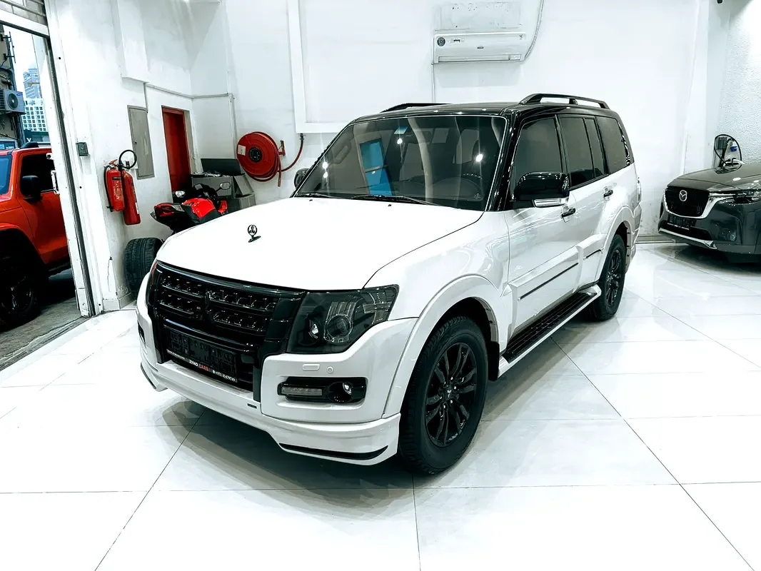 Mitsubishi Pajero 3.8 AT (243 hp) - 2
