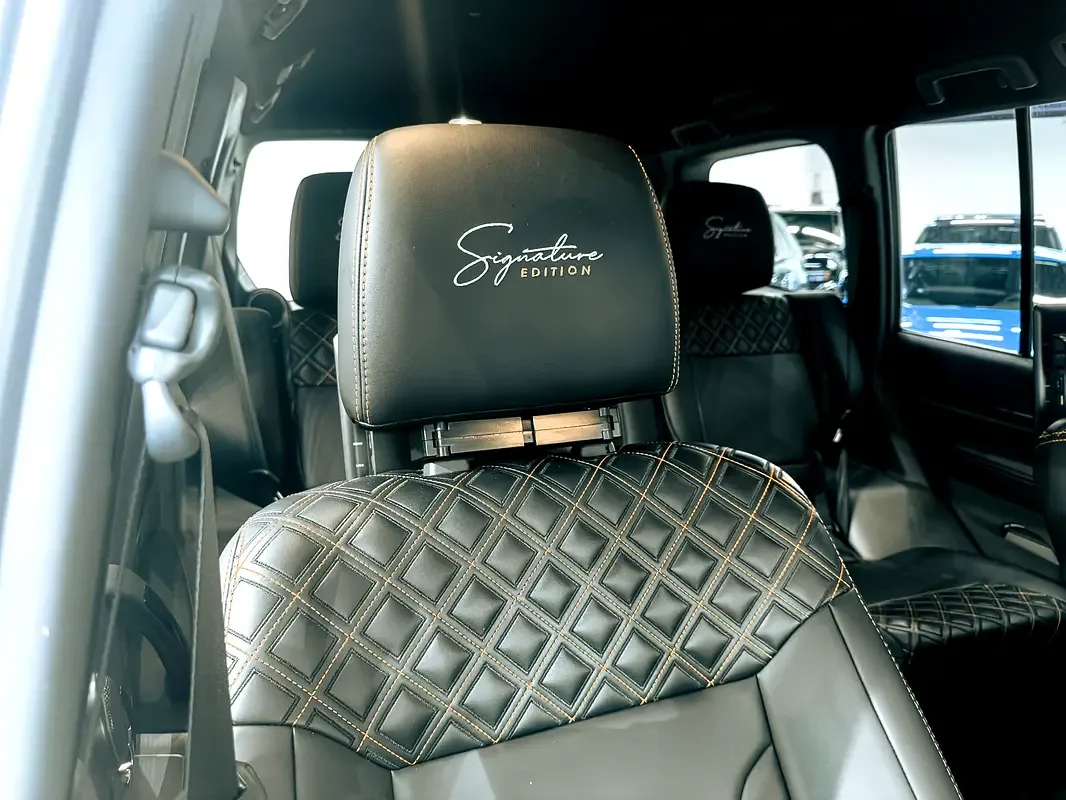 Mitsubishi Pajero 3.8 AT (243 hp) - 13