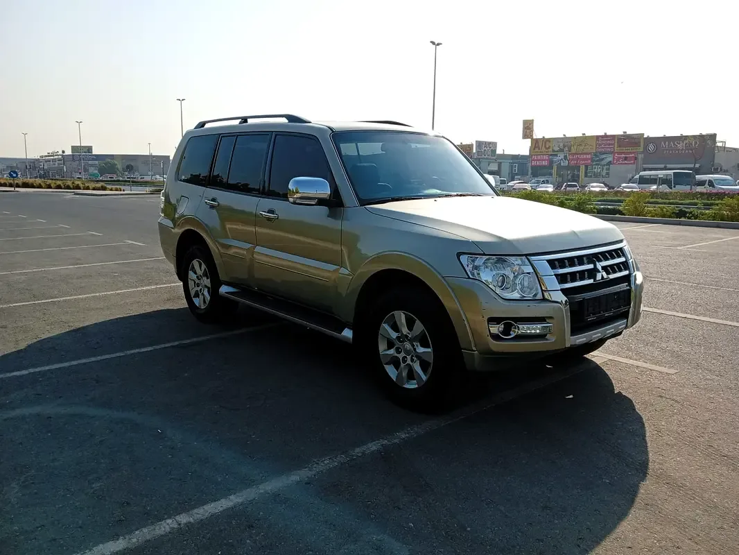 Mitsubishi Pajero 3.8 AT (243 hp) - 5