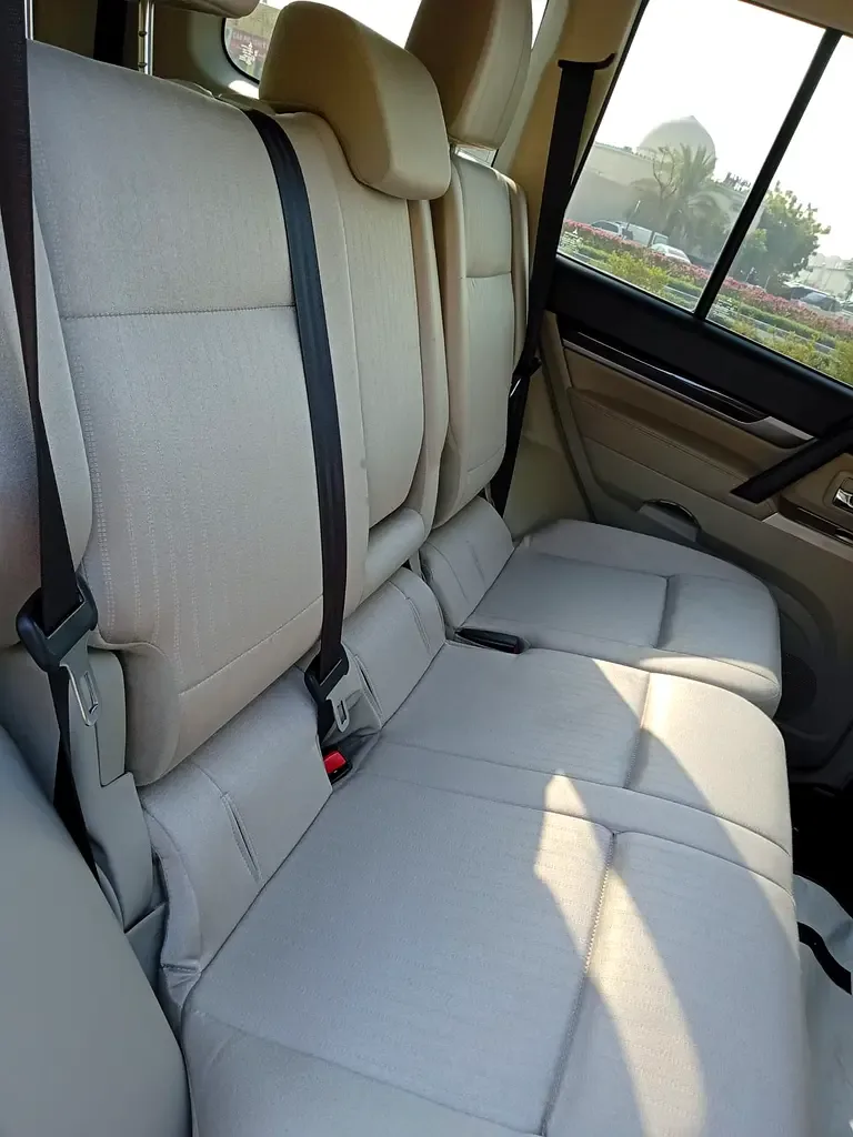 Mitsubishi Pajero 3.8 AT (243 hp) - 15