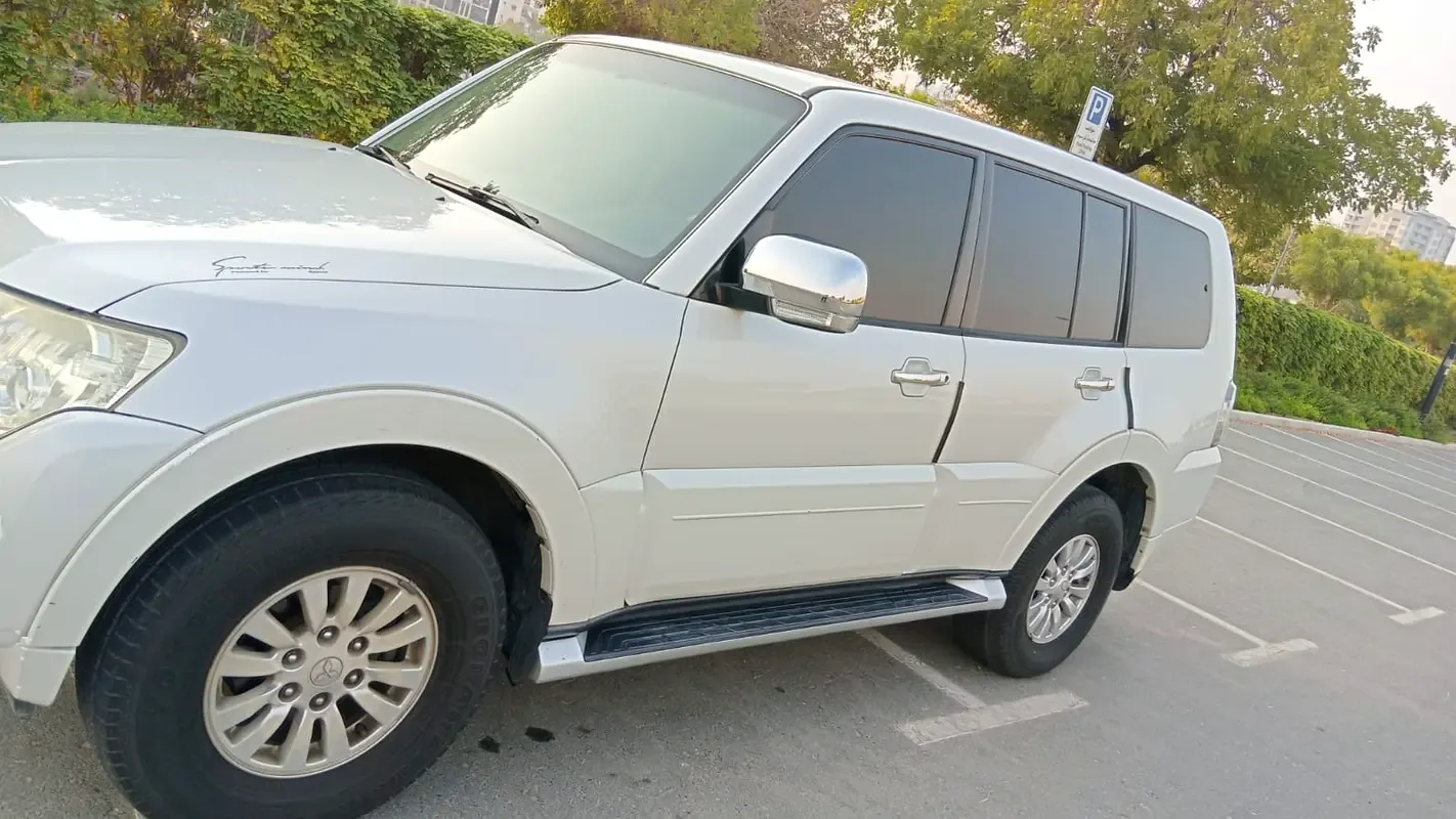 Mitsubishi Pajero 3.8 AT (243 hp) - 5