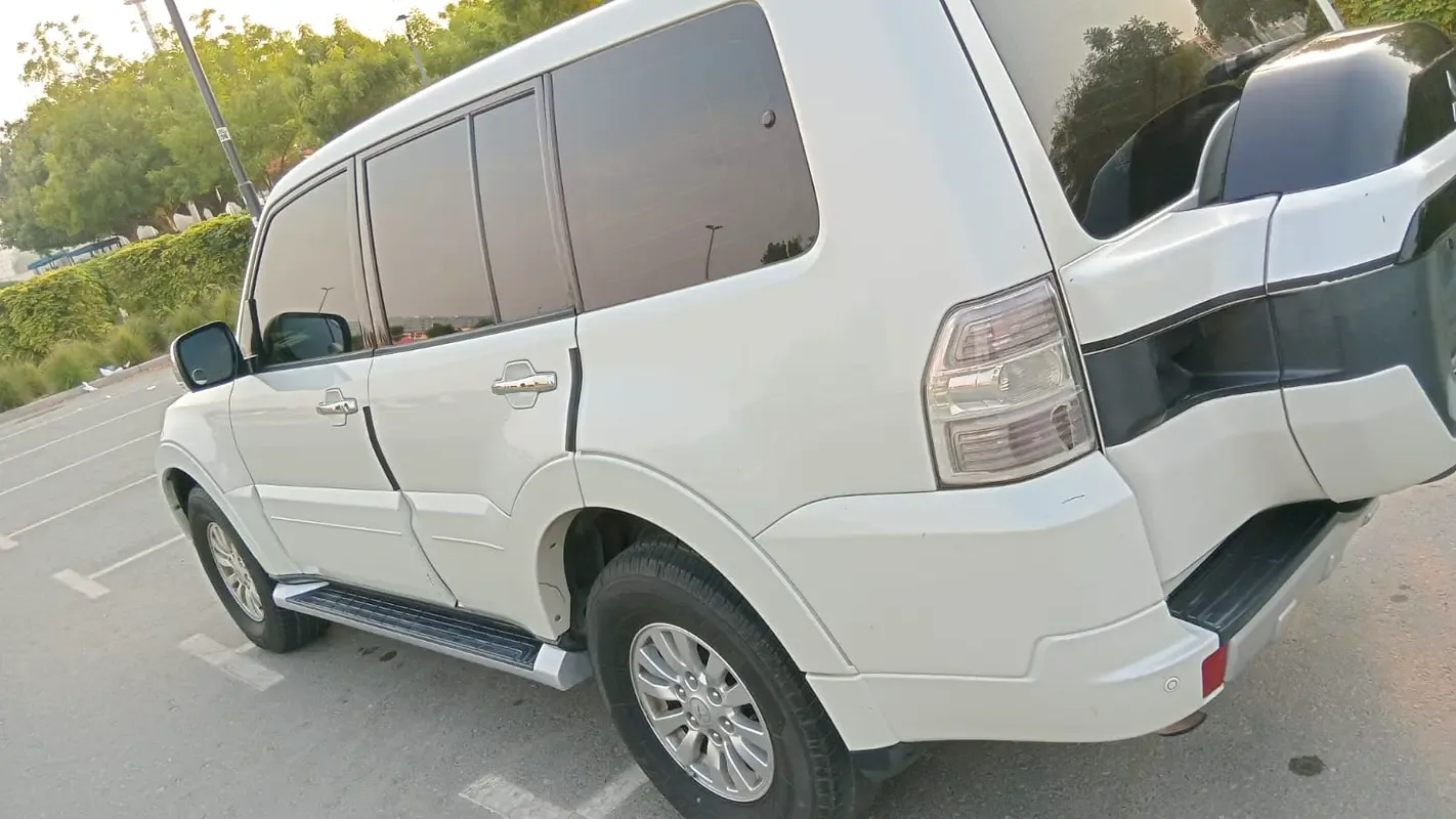 Mitsubishi Pajero 3.8 AT (243 hp) - 6