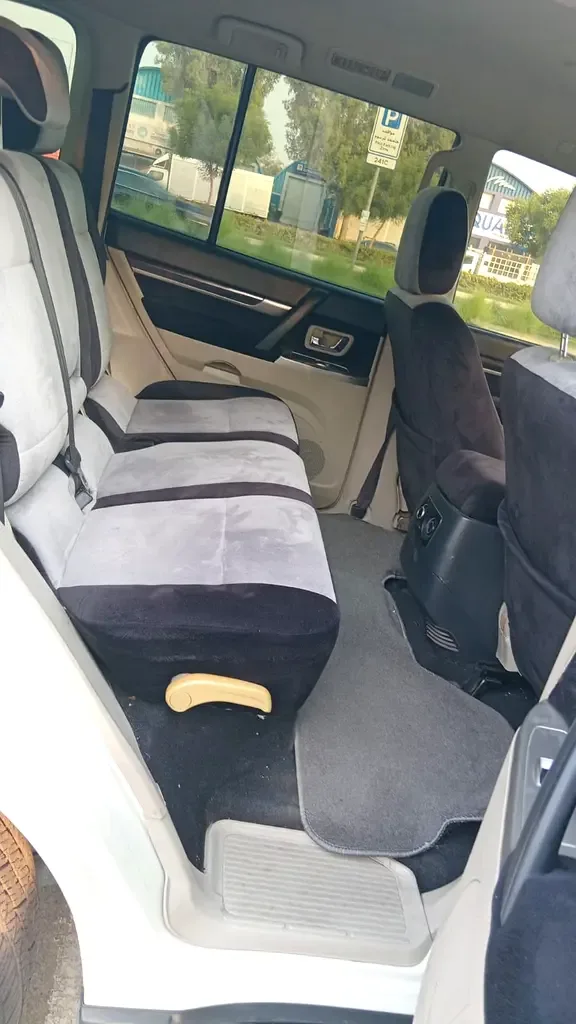 Mitsubishi Pajero 3.8 AT (243 hp) - 13
