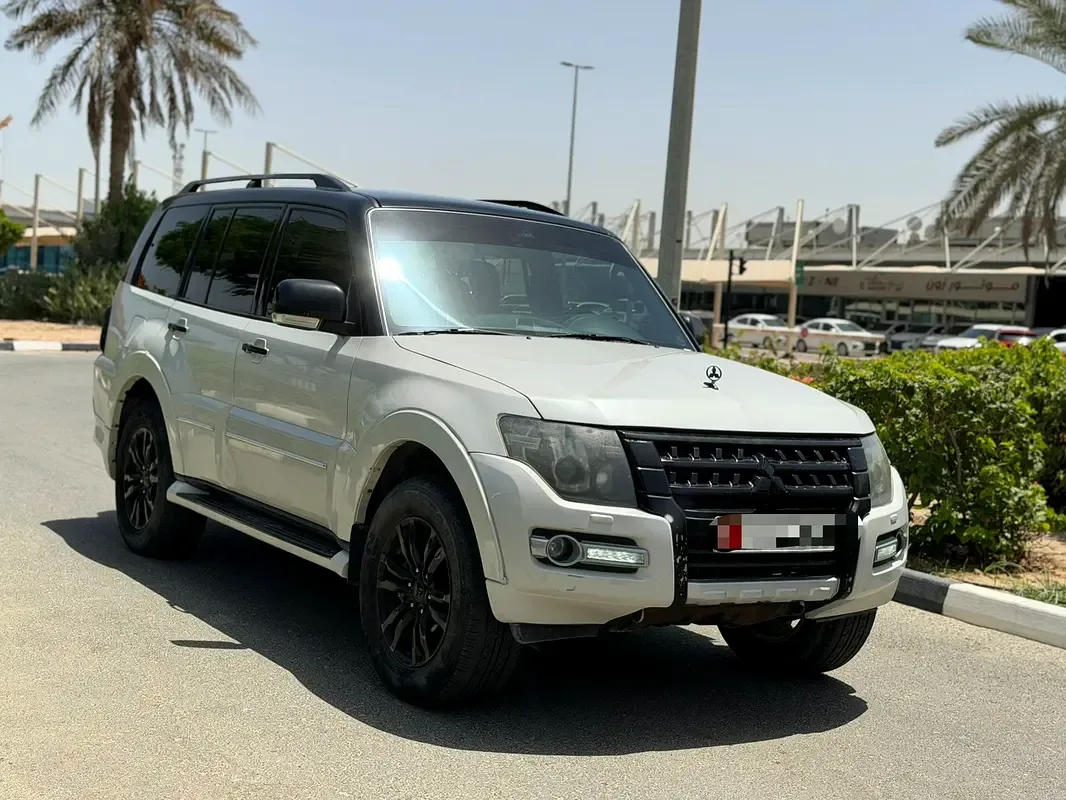 Mitsubishi Pajero 3.8 AT (243 حصان) - 2