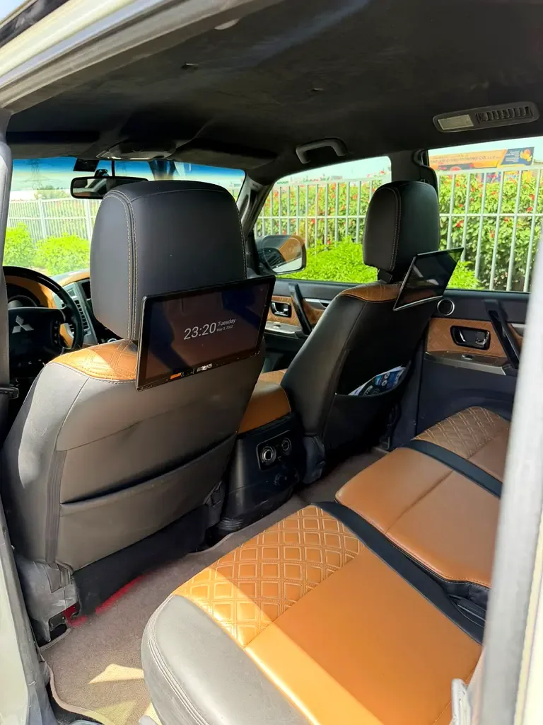 Mitsubishi Pajero 3.8 AT (243 حصان) - 16