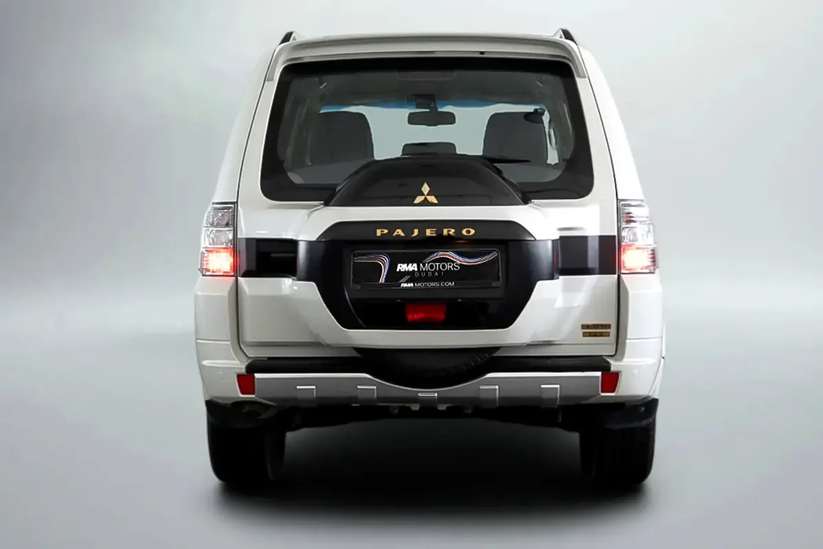 Mitsubishi Pajero 3.8 AT (243 hp) - 4