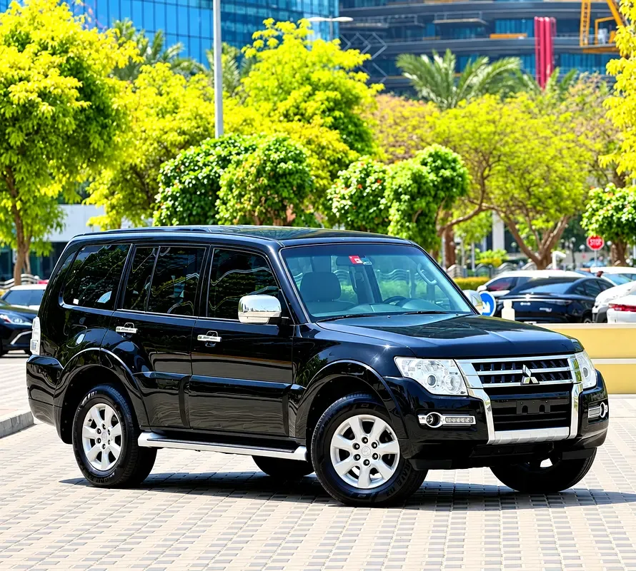 Mitsubishi Pajero 3.8 AT (243 hp)