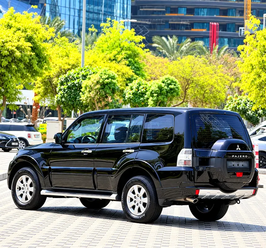 Mitsubishi Pajero 3.8 AT (243 hp) - 6
