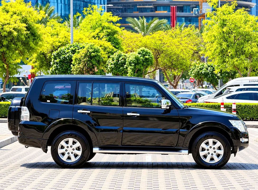 Mitsubishi Pajero 3.8 AT (243 hp) - 8