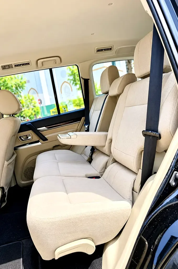 Mitsubishi Pajero 3.8 AT (243 hp) - 14