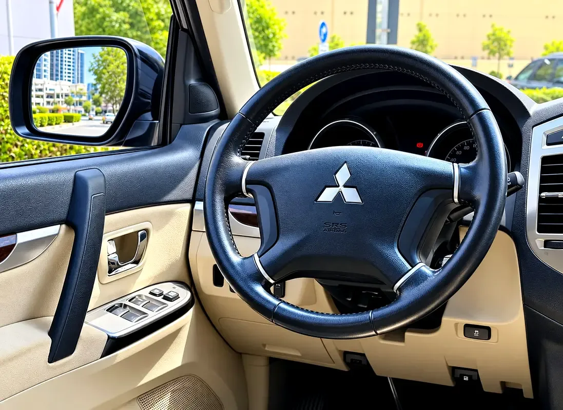 Mitsubishi Pajero 3.8 AT (243 hp) - 15