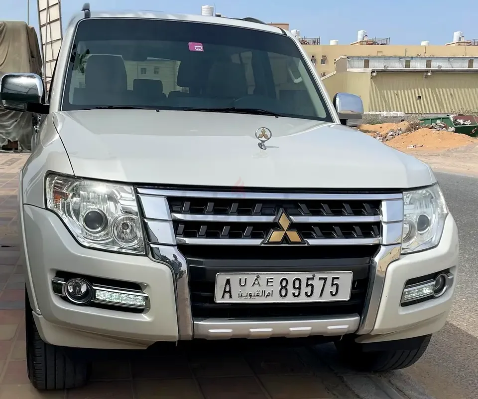 Mitsubishi Pajero 3.8 AT (243 hp) - 2