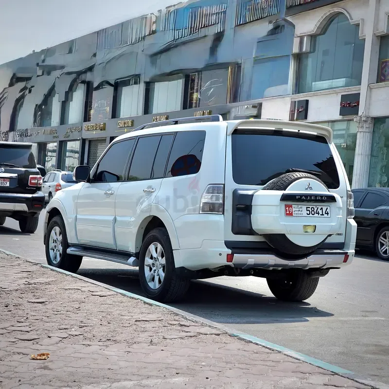 Mitsubishi Pajero 3.8 AT (243 hp) - 5