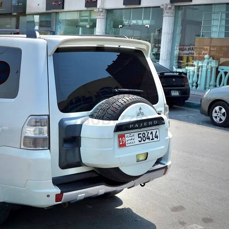 Mitsubishi Pajero 3.8 AT (243 hp) - 9