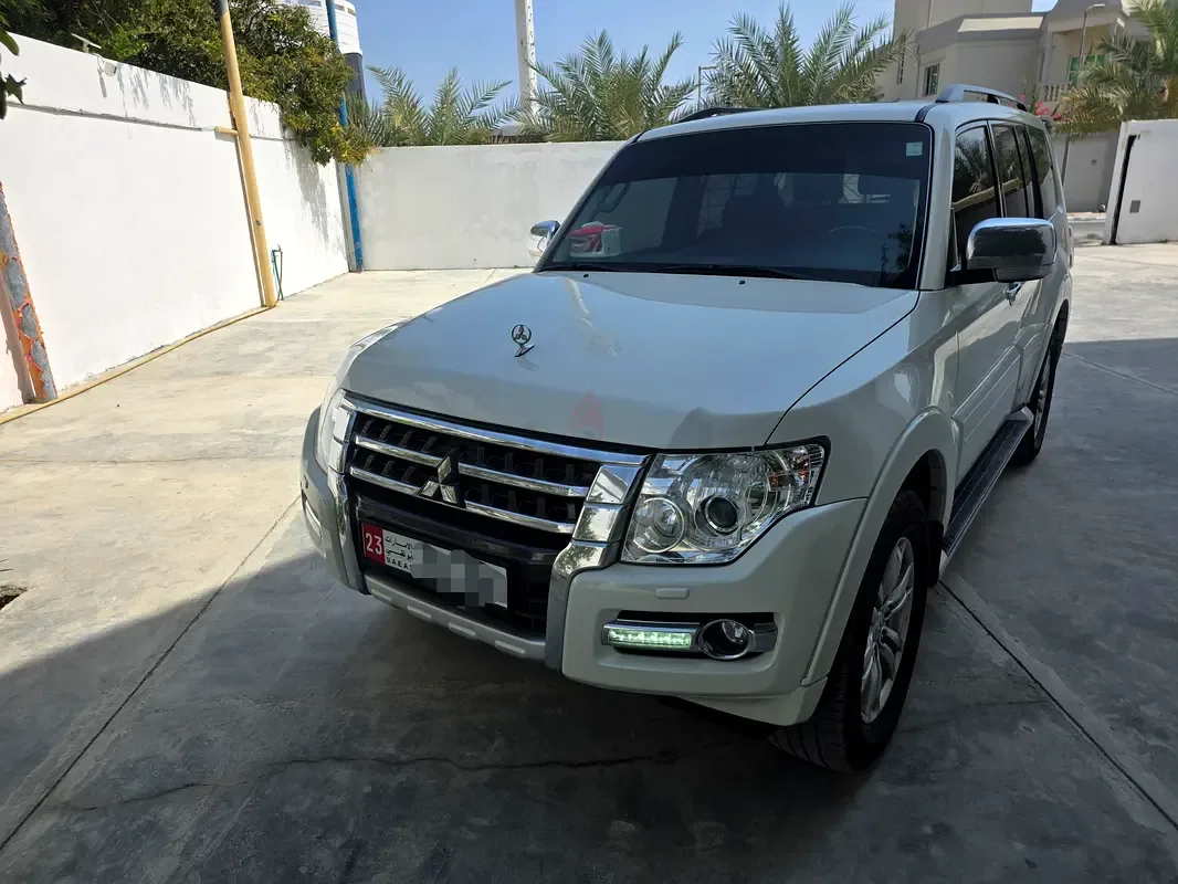 Mitsubishi Pajero 3.8 AT (243 hp) - 4
