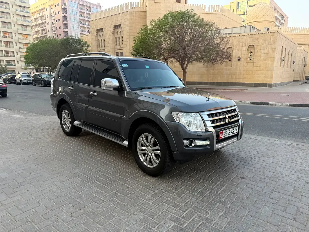 Mitsubishi Pajero 3.8 AT (243 hp) - 3