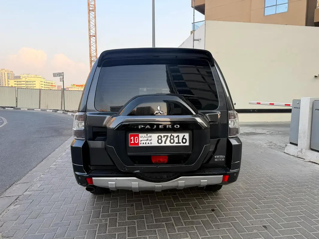 Mitsubishi Pajero 3.8 AT (243 hp) - 7
