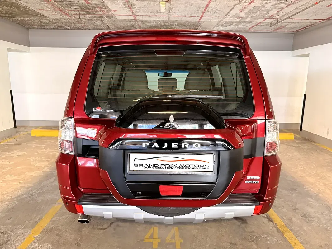 Mitsubishi Pajero 3.8 AT (243 حصان) - 8