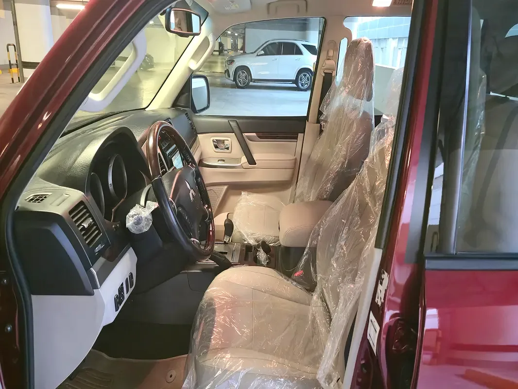 Mitsubishi Pajero 3.8 AT (243 حصان) - 9