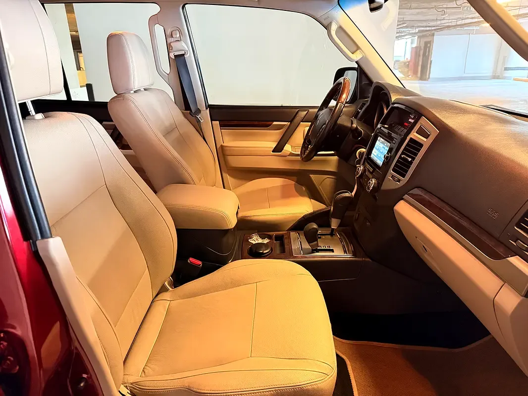 Mitsubishi Pajero 3.8 AT (243 حصان) - 11