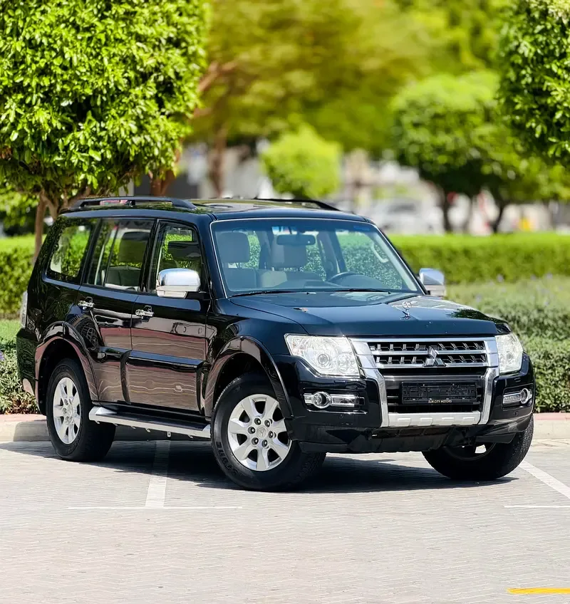 Mitsubishi Pajero 3.8 AT (243 حصان) - 3