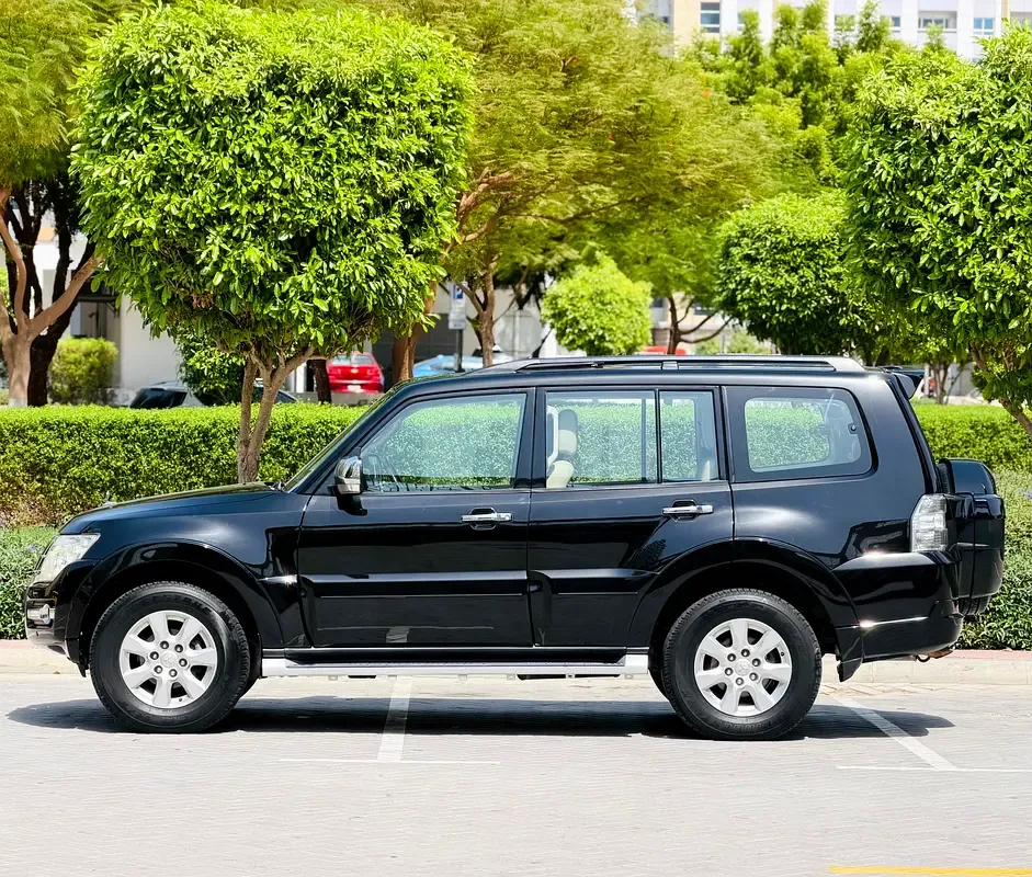 Mitsubishi Pajero 3.8 AT (243 حصان) - 8