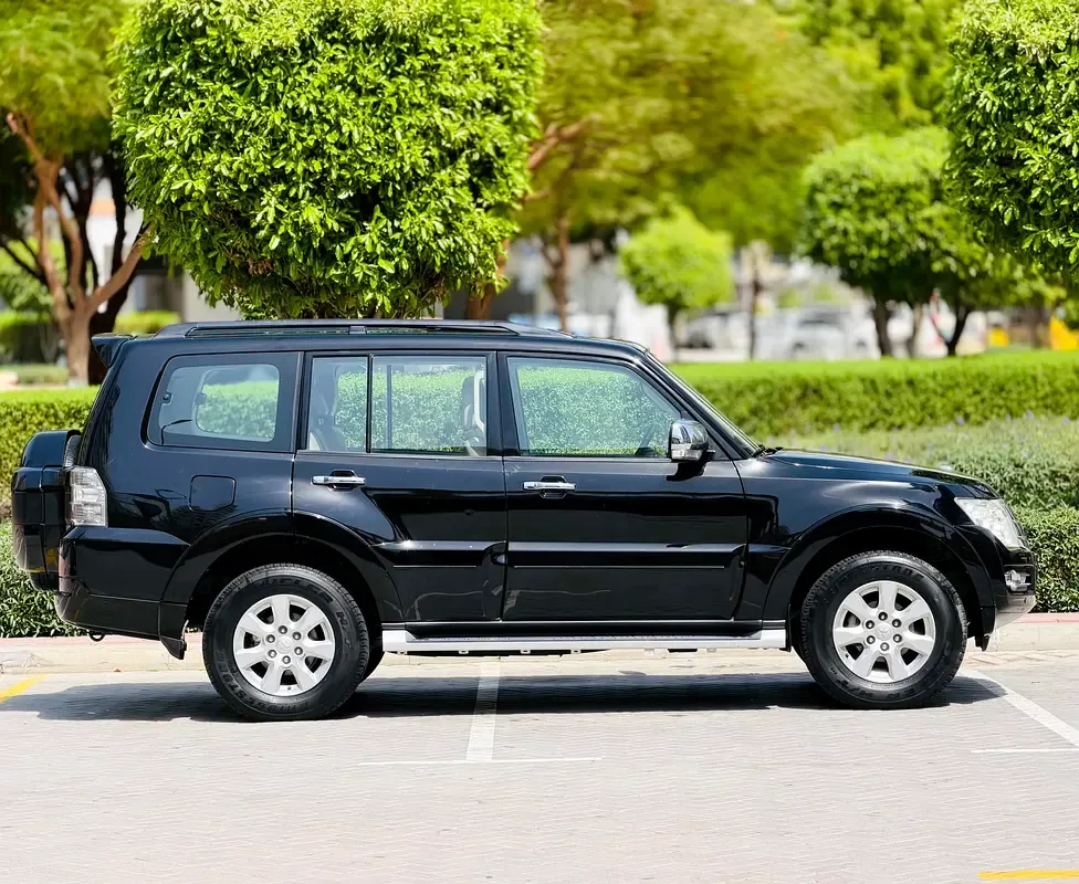 Mitsubishi Pajero 3.8 AT (243 حصان) - 7