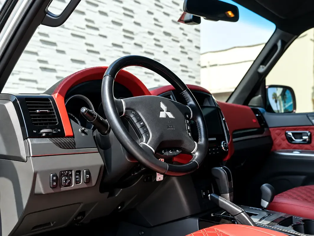 Mitsubishi Pajero 3.8 AT (243 hp) - 7